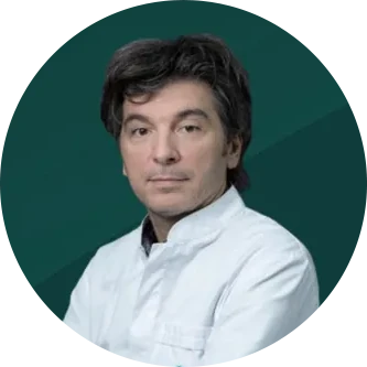 Portret Doc. dr Stanka Petrovića, gastroenterologa i člana stručnog tima klinike Miren Medic.