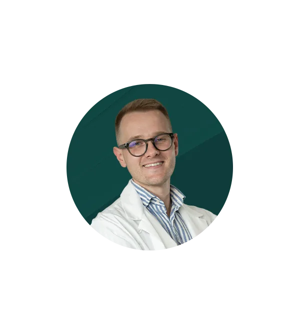 Portrait of Dr Aleksandar Lazić, urology specialist and member of the Miren Medic medical team.