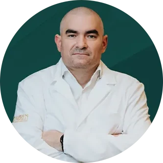 Portret Dr Branimira Neškovića, specijaliste opšte hirurgije i člana stručnog tima klinike Miren Medic.