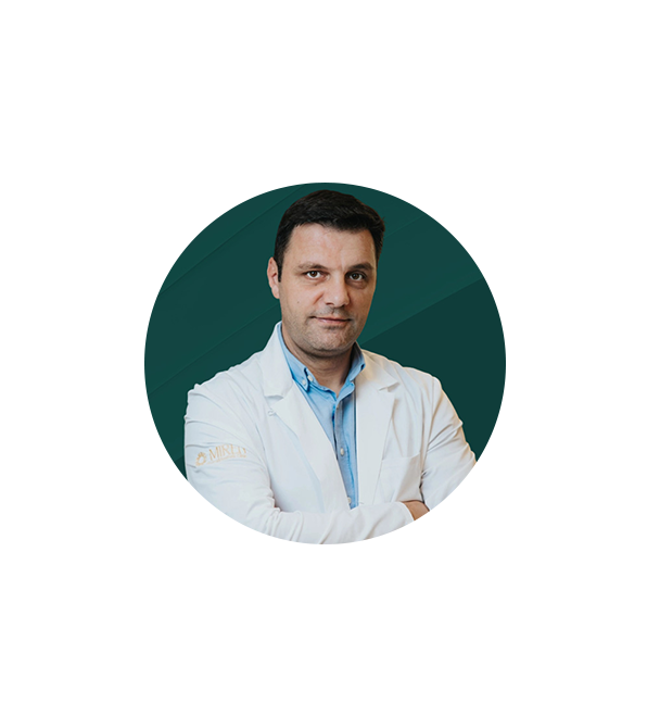 Dr Uroš Miladinović